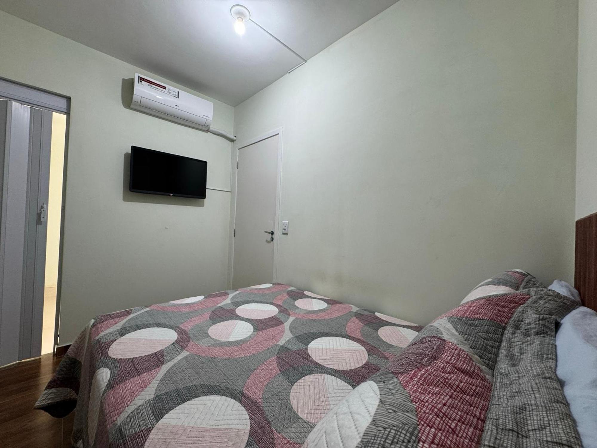 Pousada Familiar Vilage Bed & Breakfast Homestay Volta Redonda Exterior foto