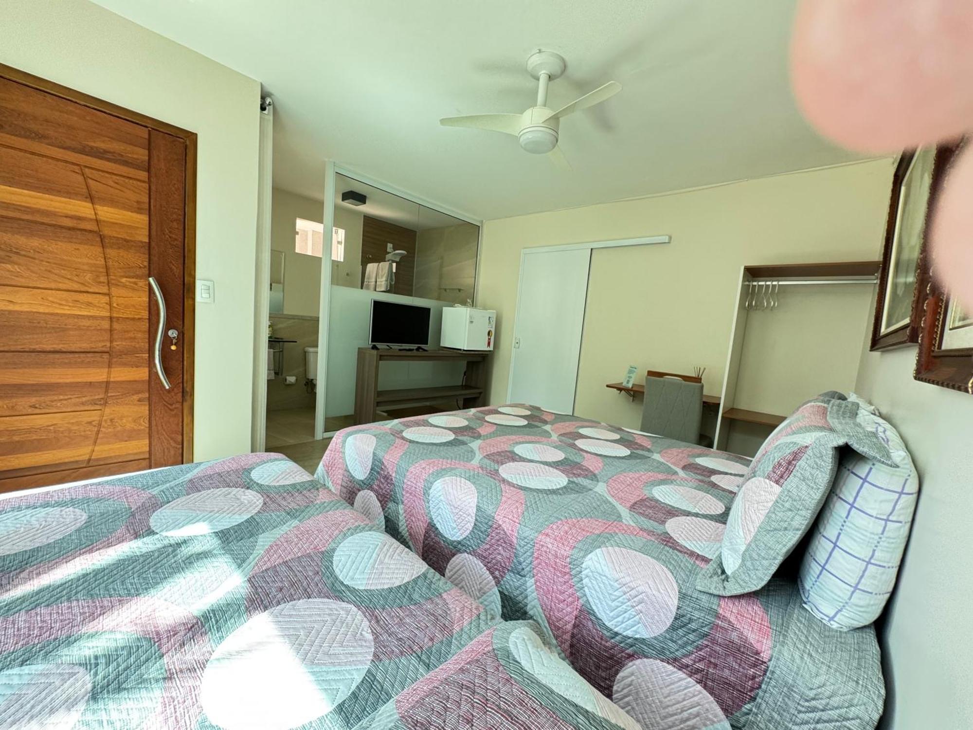 Pousada Familiar Vilage Bed & Breakfast Homestay Volta Redonda Exterior foto